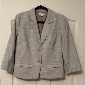 Pendleton Women's light blue and cream Blazer size 12
